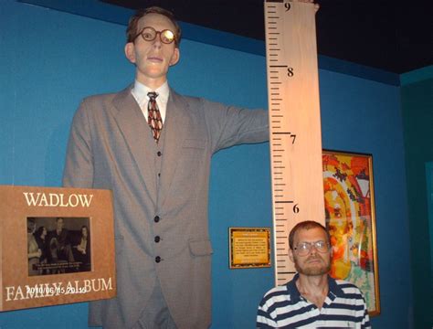 tallest man robert wadlow|robert wadlow last photo.